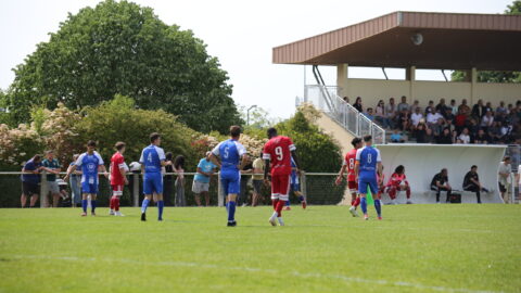 Seniors — Un derby renversant pour rester en tête